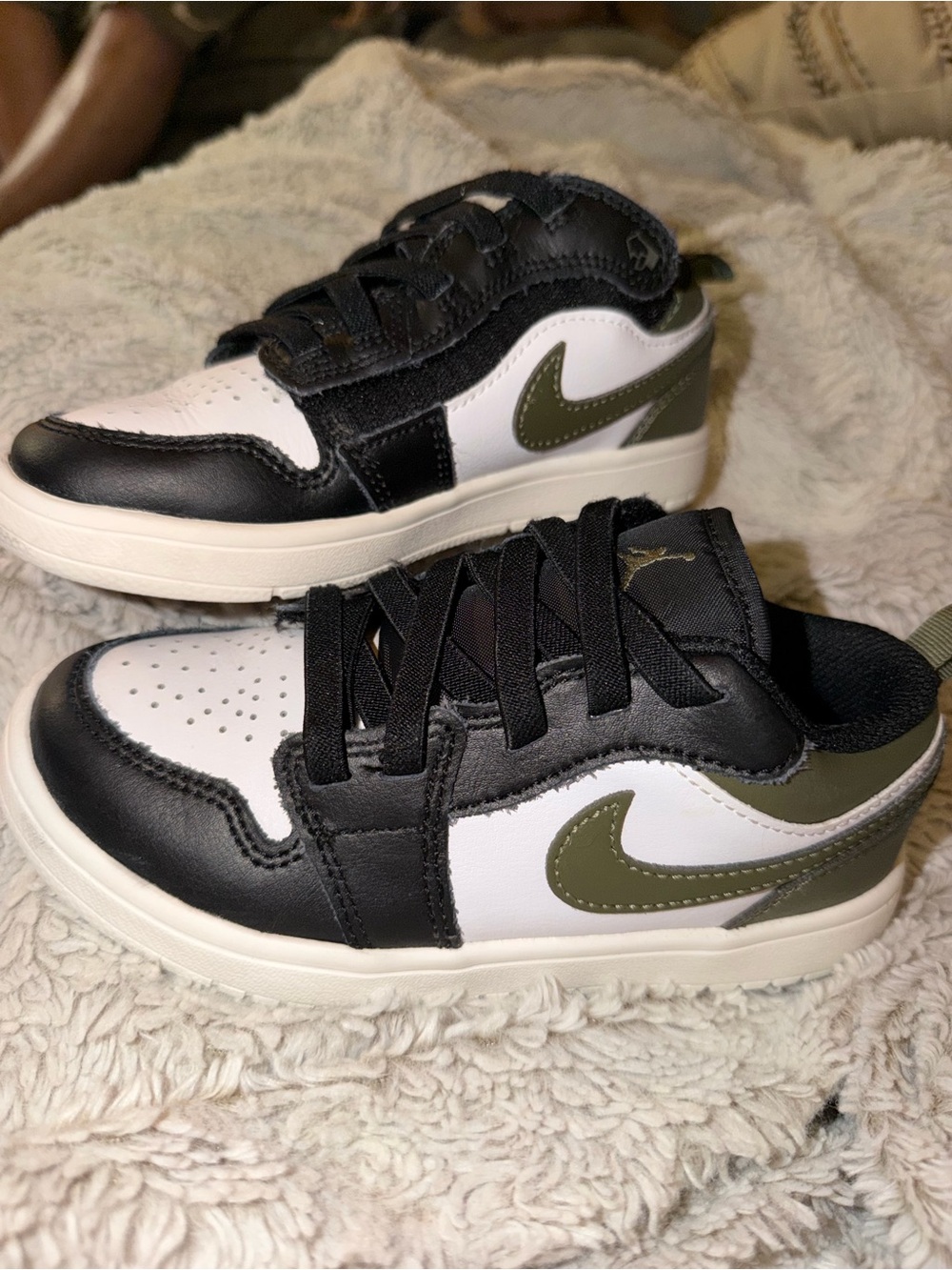 Nike Air Jordan 1 Low Alt Toddler Shoes Olive Black White